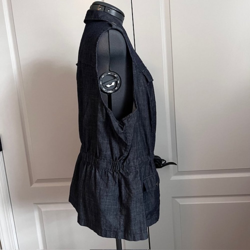 Draw String Vest - Picture 2 of 9